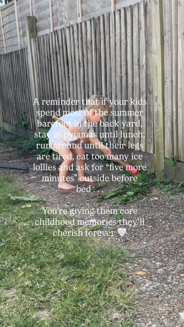 Post 5 by Lola Hobbs on Instagram (video)