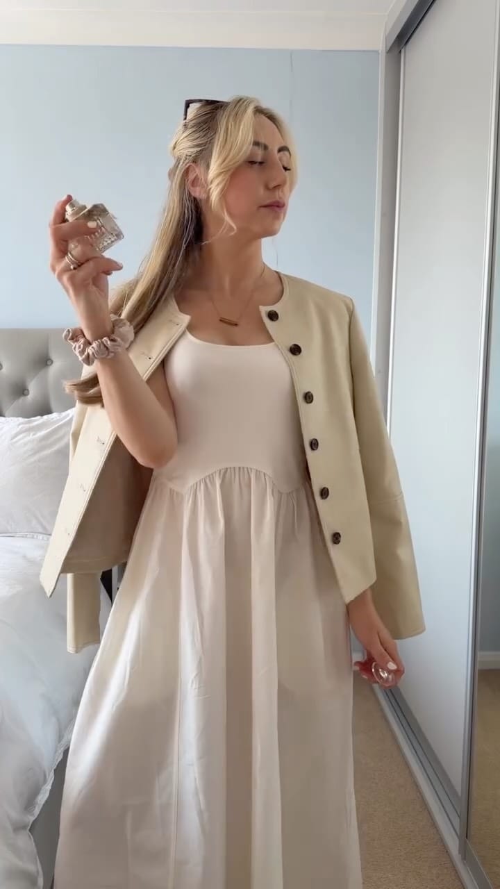 Post 9 by Lola Hobbs on Instagram (video)