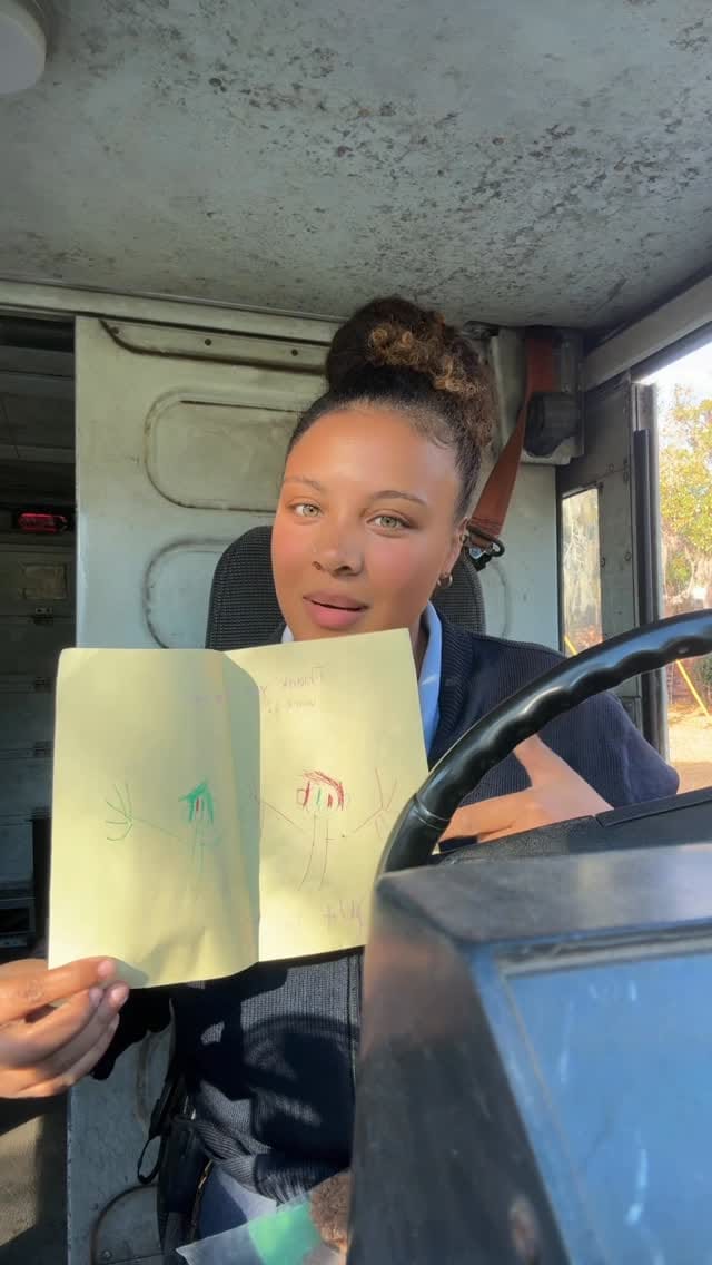 Post 7 by Victoria Edwards on Instagram (video)