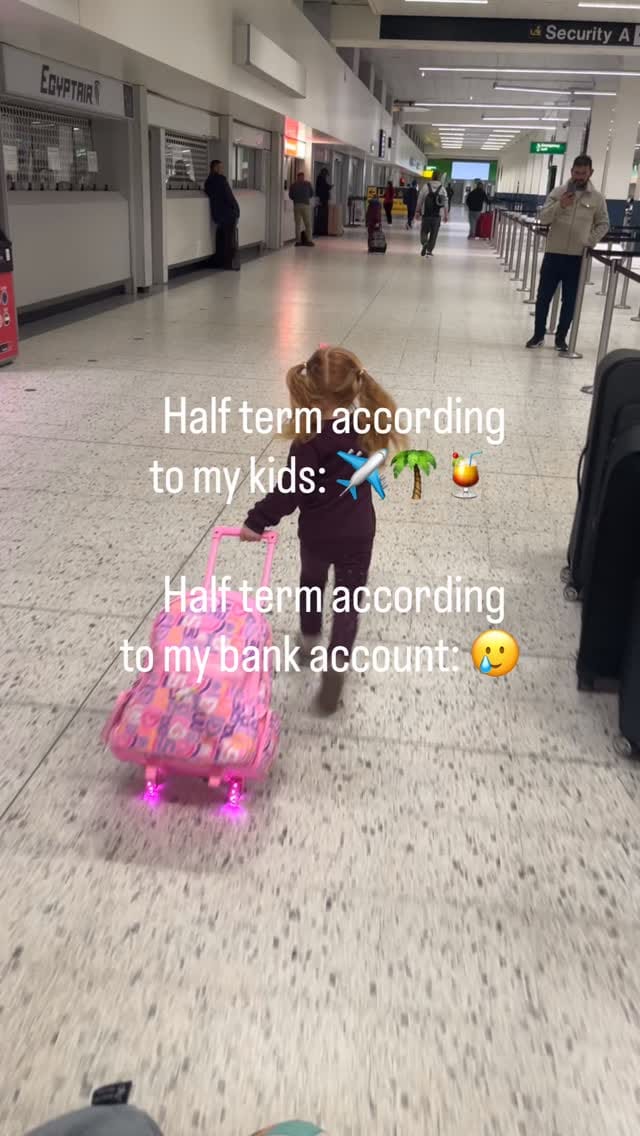 Post 4 by Jane Carr on Instagram (video)