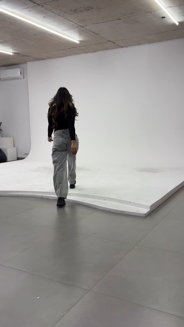 Post 10 by OG on Instagram (video)