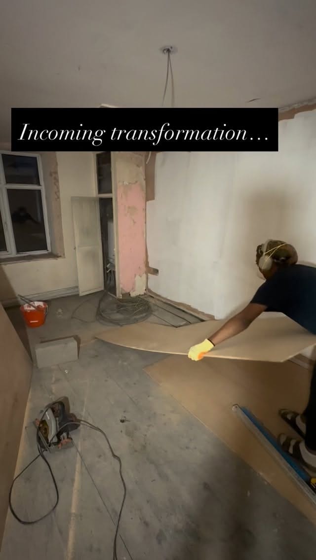 Post 3 by Victoria on Instagram (video)