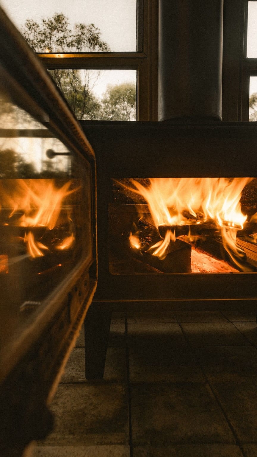 Post 4 by Off-grid cabin • Great Lake Tasmania | Camp Nowhere on Instagram (video)