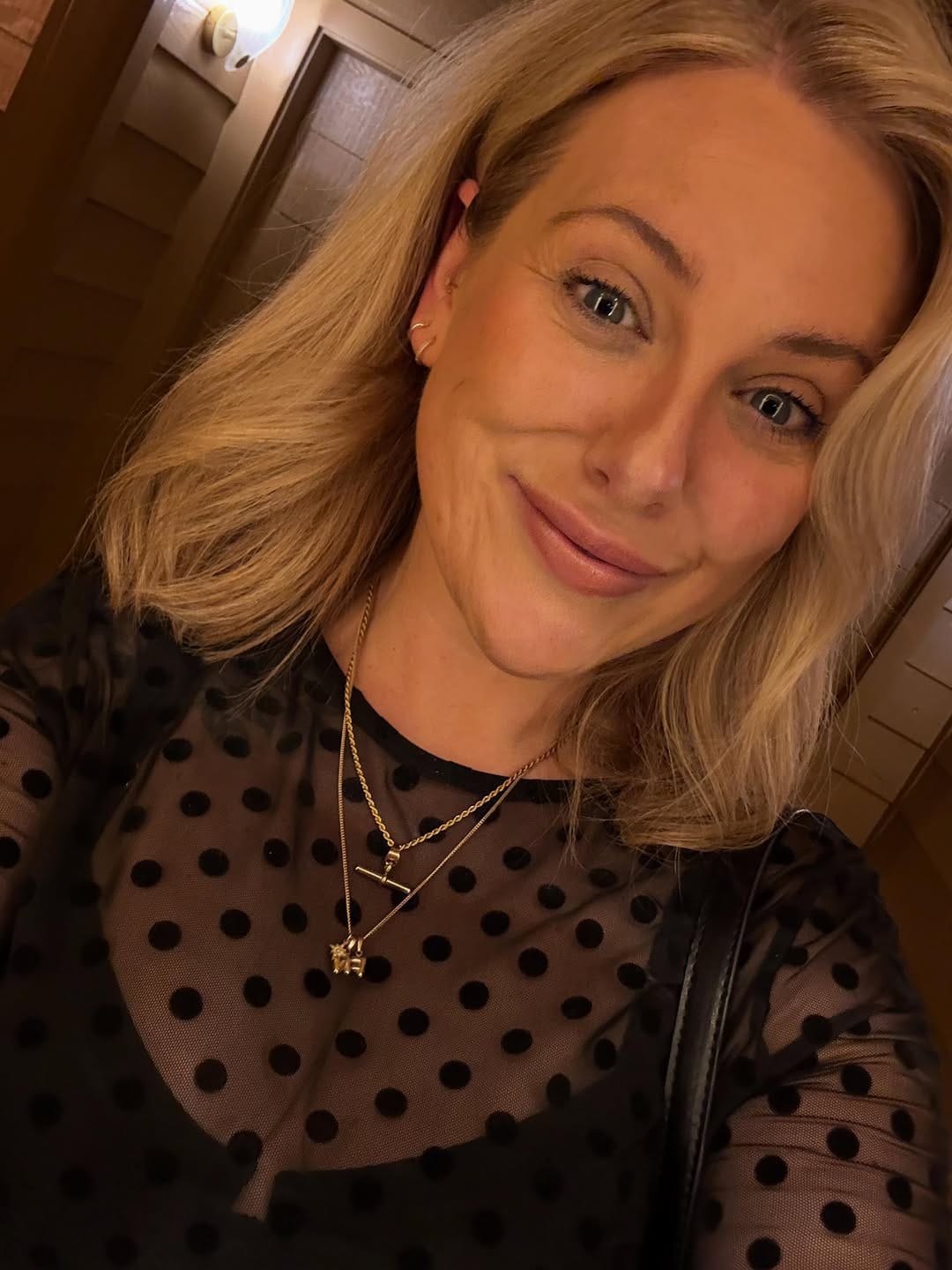 Post 1 by Danielle Davies on Instagram (image)