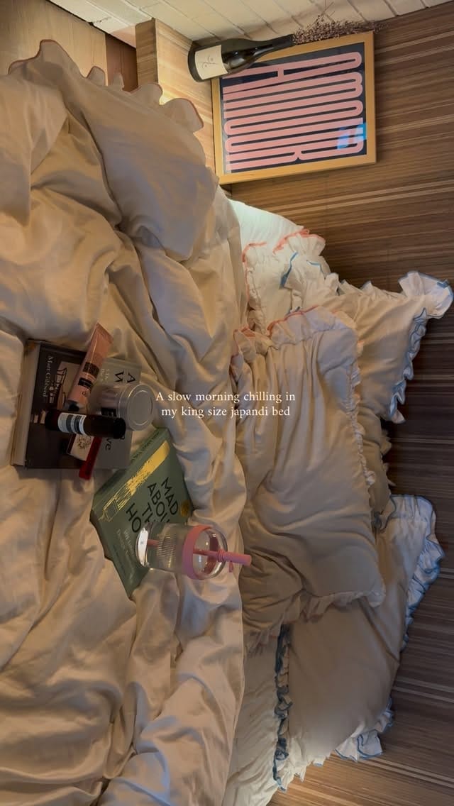 Post 2 by Onebedwarehouse on Instagram (video)