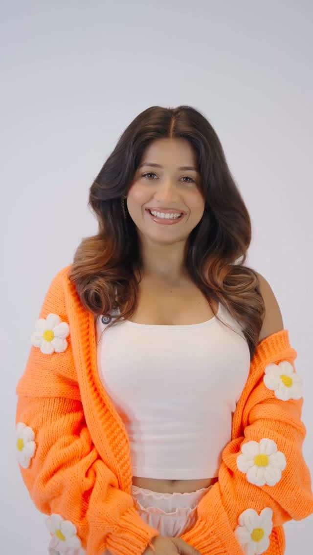 Post 4 by Sakshi Shrivas on Instagram (video)