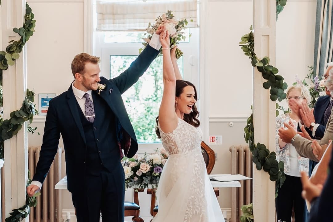 Post 3 by Alicia Victoria | Gloucestershire wedding photographer on Instagram (image)