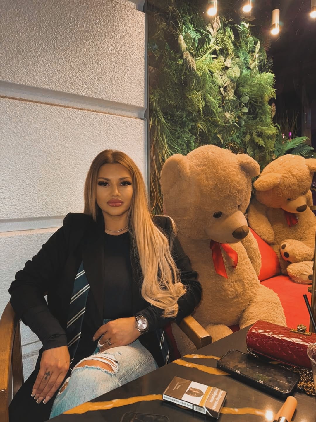 Post 3 by Adela Mihaela Punga on Instagram (image)