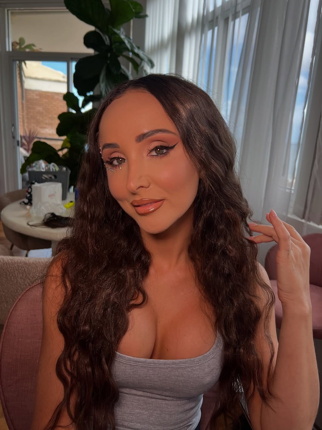 Post 5 by Sydney Makeup Artist on Instagram (carousel)
