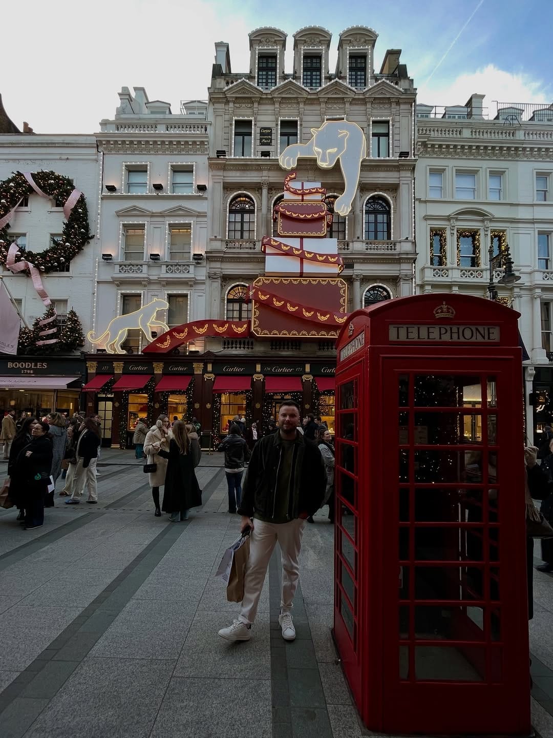 Post 7 by Ciaràn Vaudequin on Instagram (carousel)