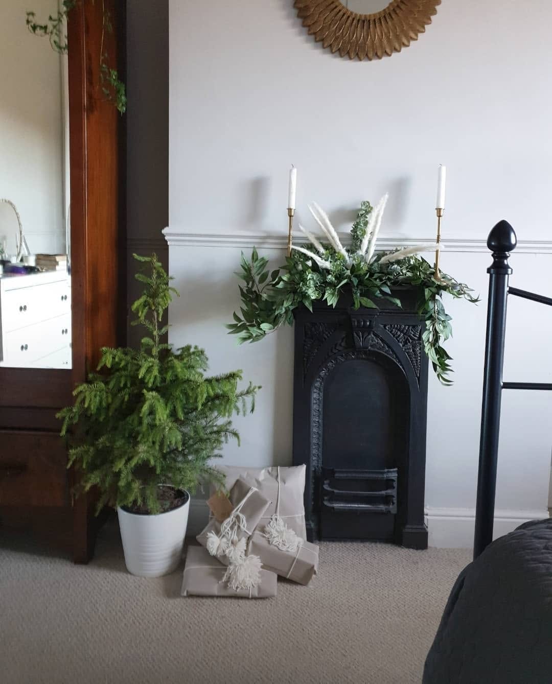 Post 5 by Jo | Neutral Vintage Home on Instagram (image)