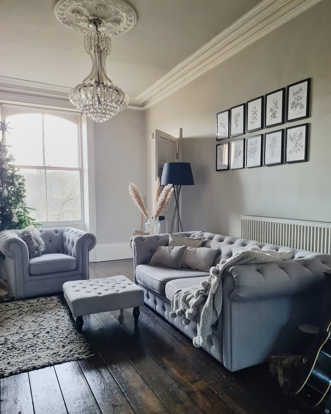 Post 10 by Jo | Neutral Vintage Home on Instagram (image)