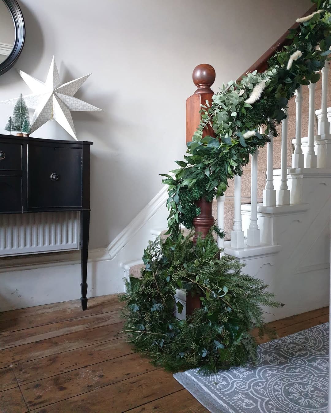 Post 6 by Jo | Neutral Vintage Home on Instagram (image)