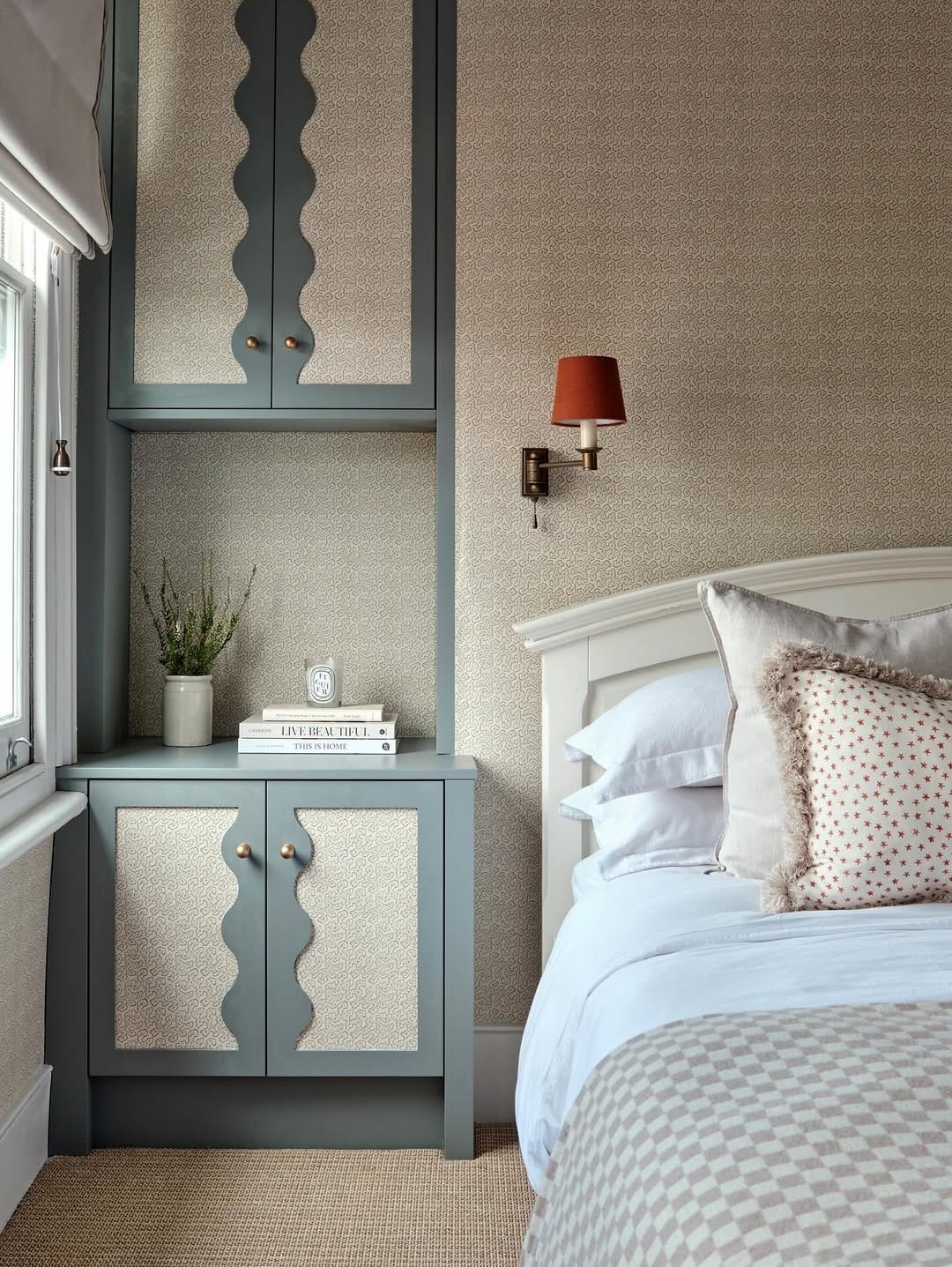 Post 2 by Freya Wastie | Studio 18 on Instagram (carousel)