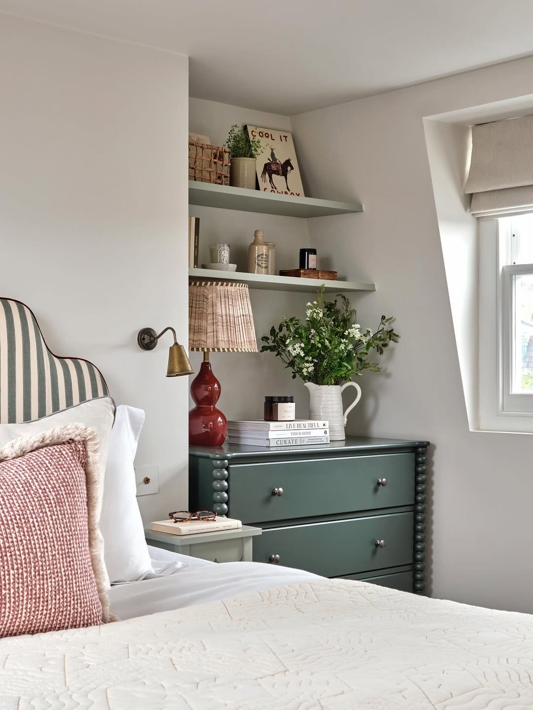 Post 7 by Freya Wastie | Studio 18 on Instagram (image)