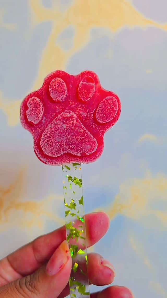 Post 1 by Victoria Celeste |  DIYs & CRAFTS on Instagram (video)