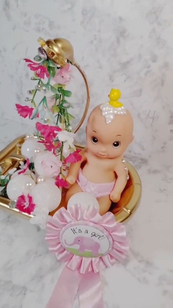 Post 4 by Victoria Celeste |  DIYs & CRAFTS on Instagram (video)