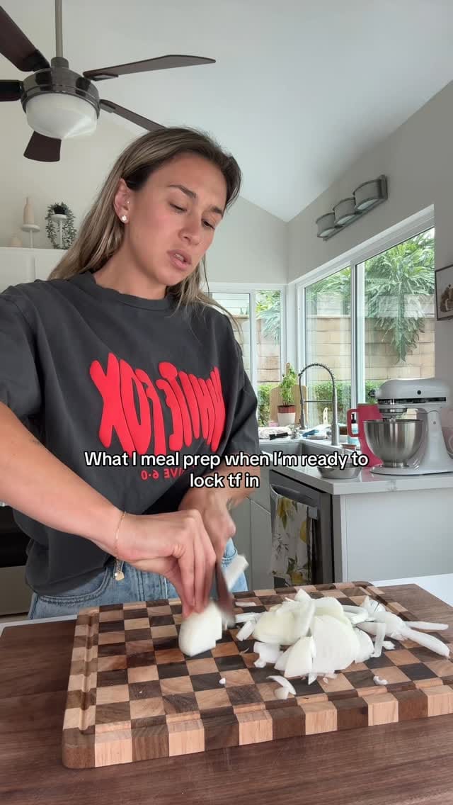 Post 1 by Victoria Tschopp on Instagram (video)