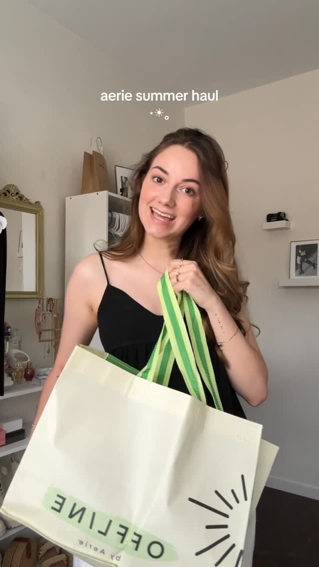 Post 1 by alecksis victoria on Instagram (video)