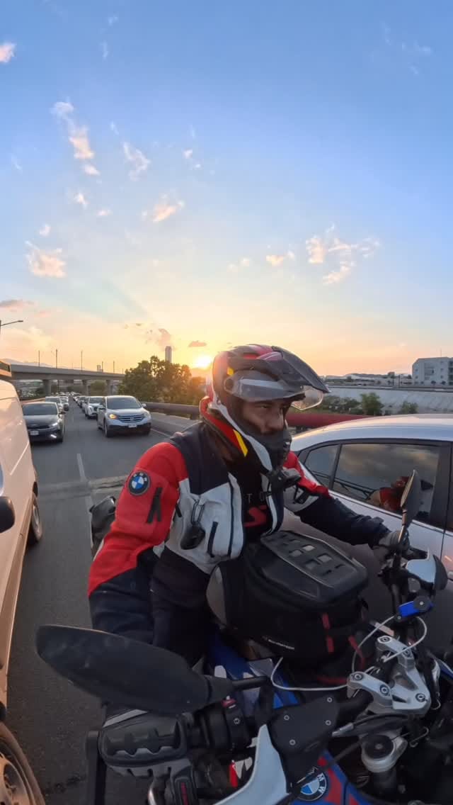 Post 3 by Eduardo Ibarra on Instagram (video)