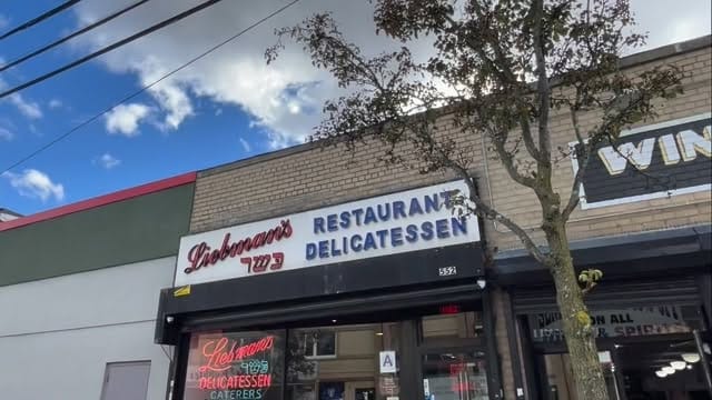 Post 2 by Victoria MacKenzie-Childs on Instagram (video)