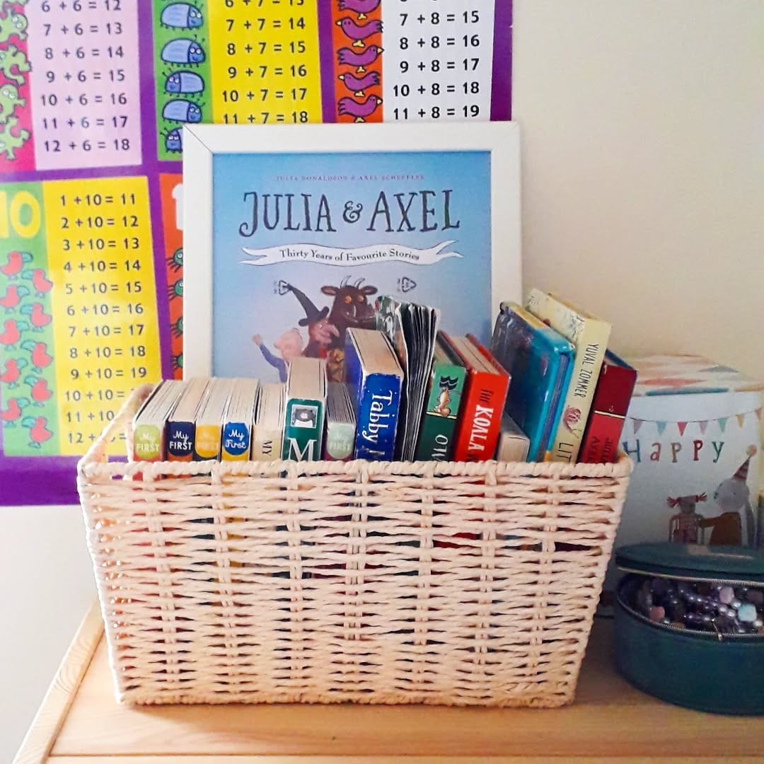 Post 3 by Lily's Little Bookshelf on Instagram (image)