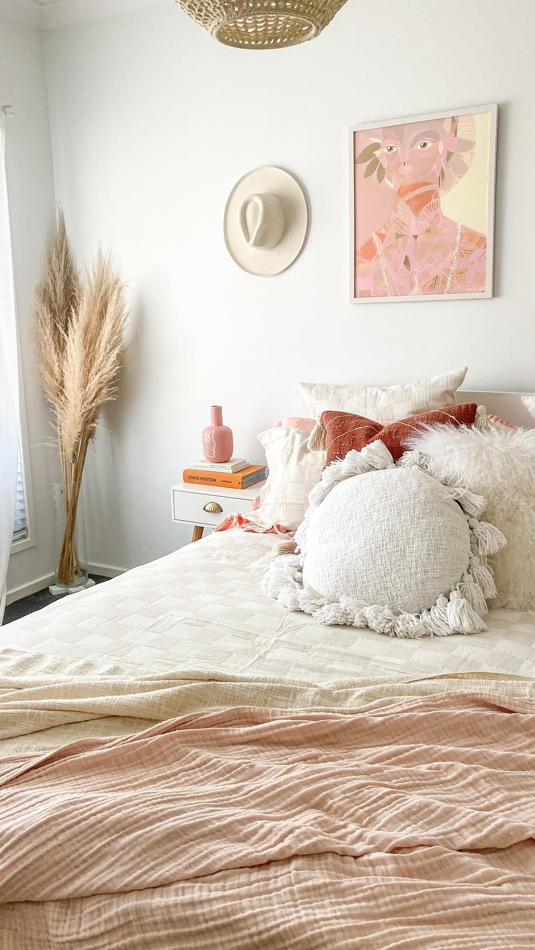 Post 6 by CANDICE ~ Interior Stylist on Instagram (video)