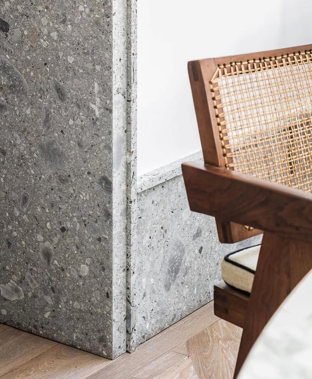 Post 5 by @sstudio_london on Instagram (image)