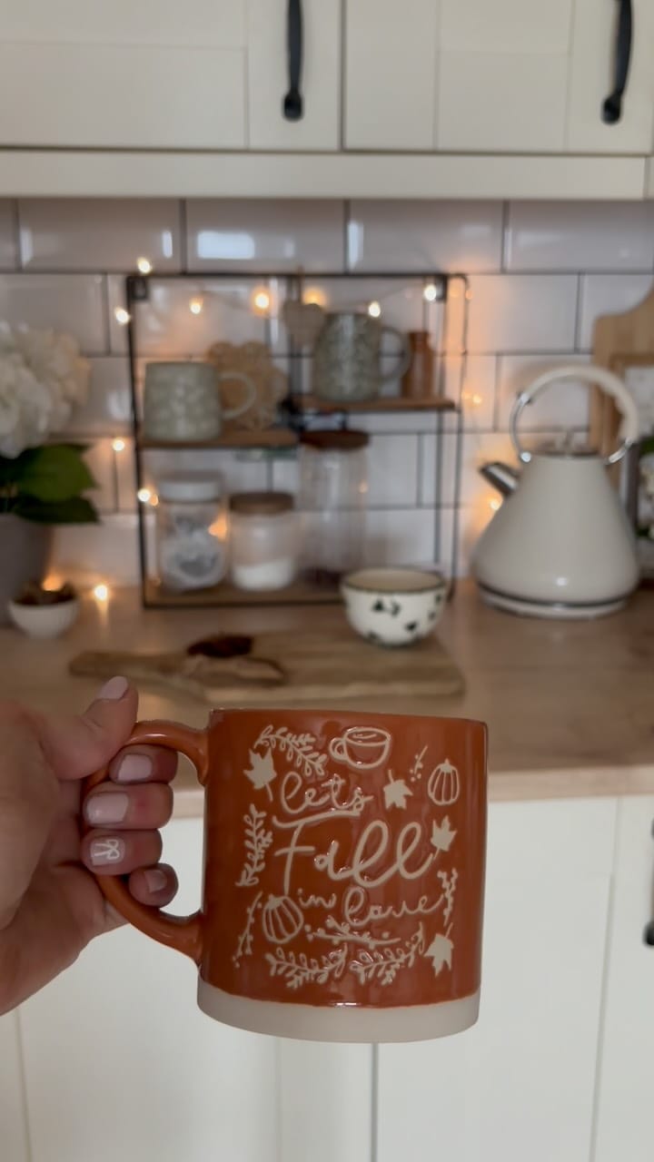 Post 8 by Victoria Keyworth on Instagram (video)