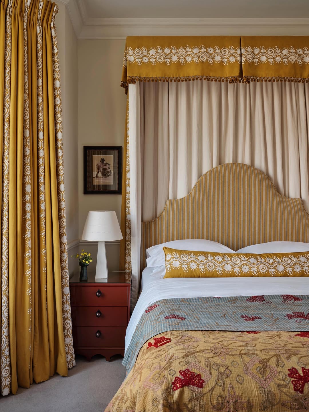 Post 1 by Uns Hobbs Interiors on Instagram (carousel)