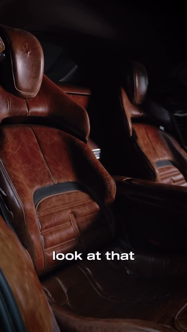 Post 3 by LEE COLLECTION on Instagram (video)