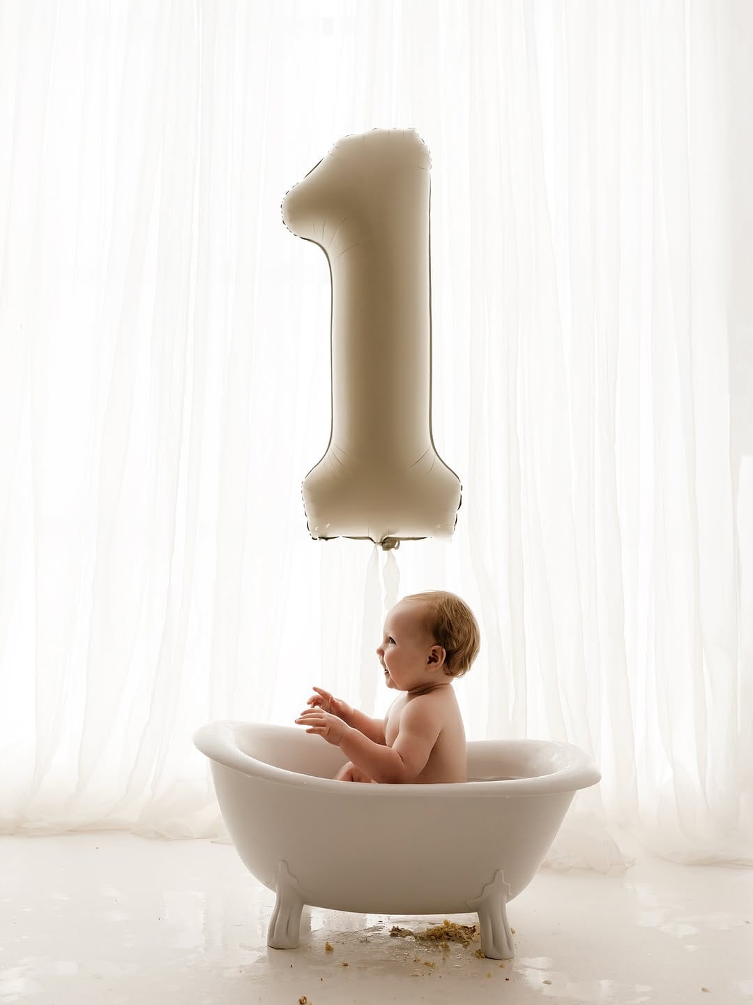 Post 5 by Essex Newborn Photographer | Hannah Woodhead on Instagram (carousel)