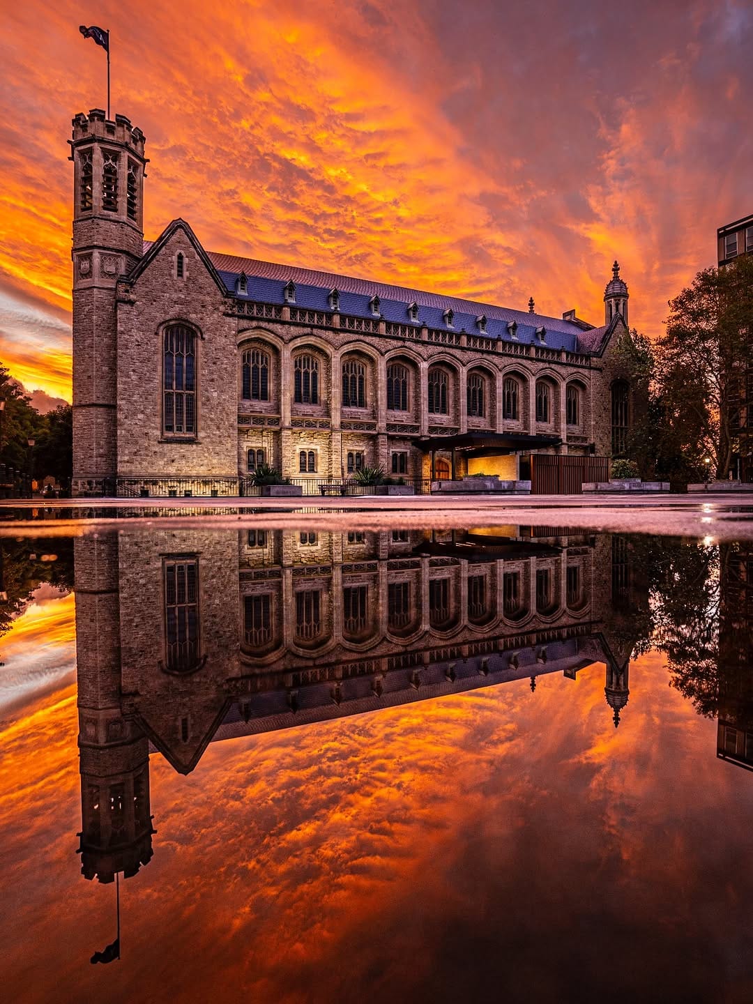 Post 8 by Joe Nes - Adelaide cityscape on Instagram (image)