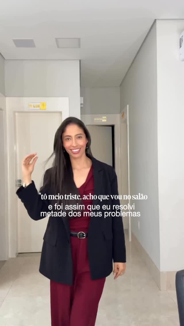 Post 3 by Victória Liery | Médica on Instagram (video)