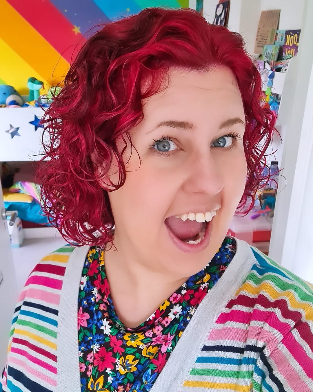 Post 5 by Hannah and the Twiglets ❤🧡💛💚💙💜 on Instagram (image)