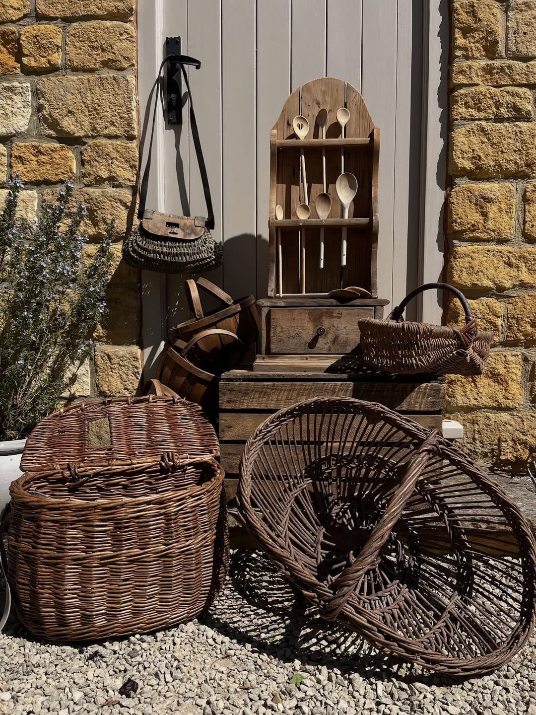 Post 8 by The Rustic Shack on Instagram (carousel)