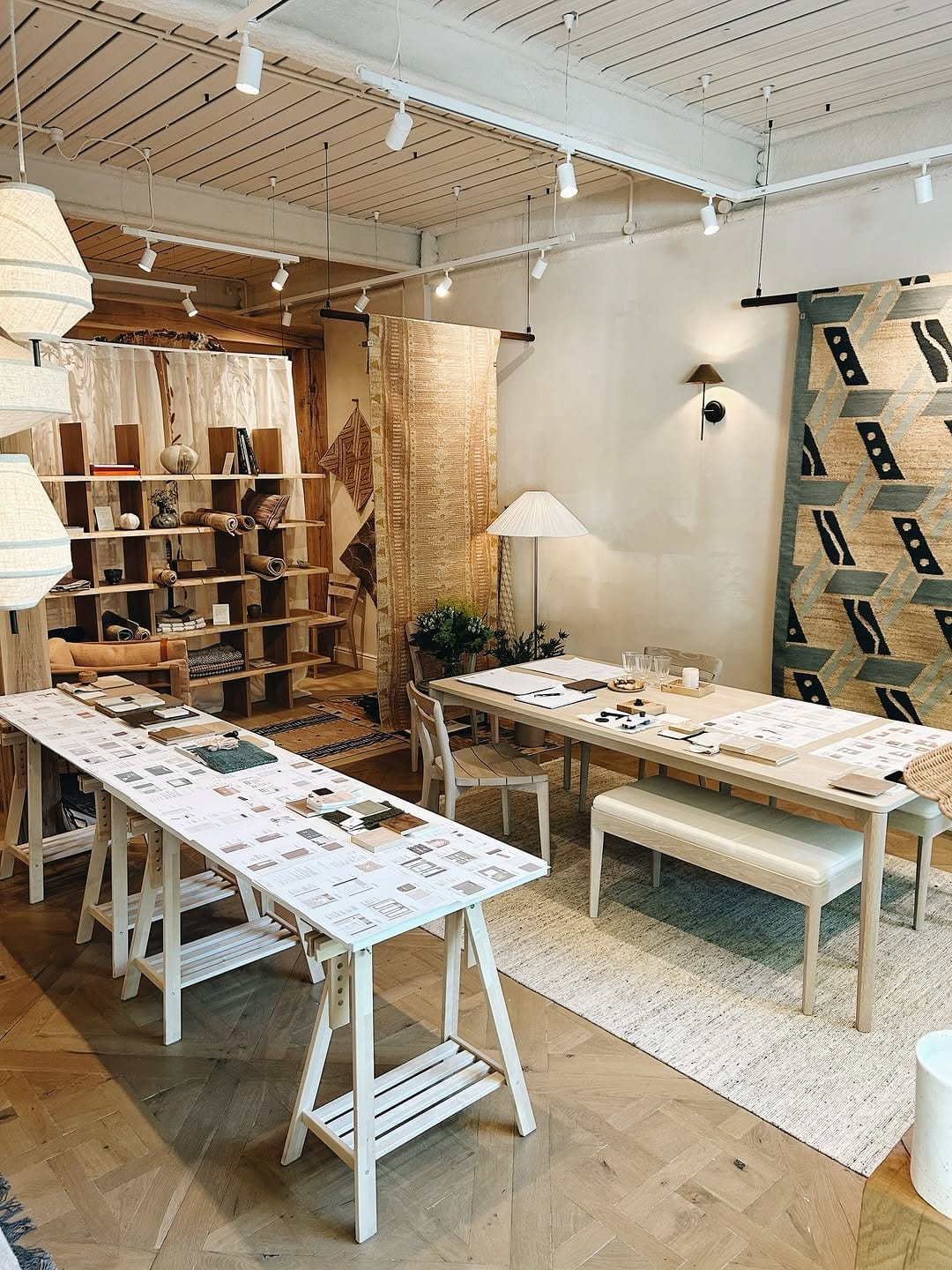 Post 8 by Anna Møller.Design on Instagram (carousel)
