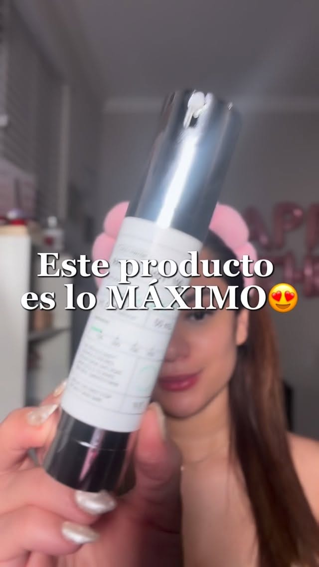 Post 6 by Naudys Castillo💄 Beauty Artist on Instagram (video)