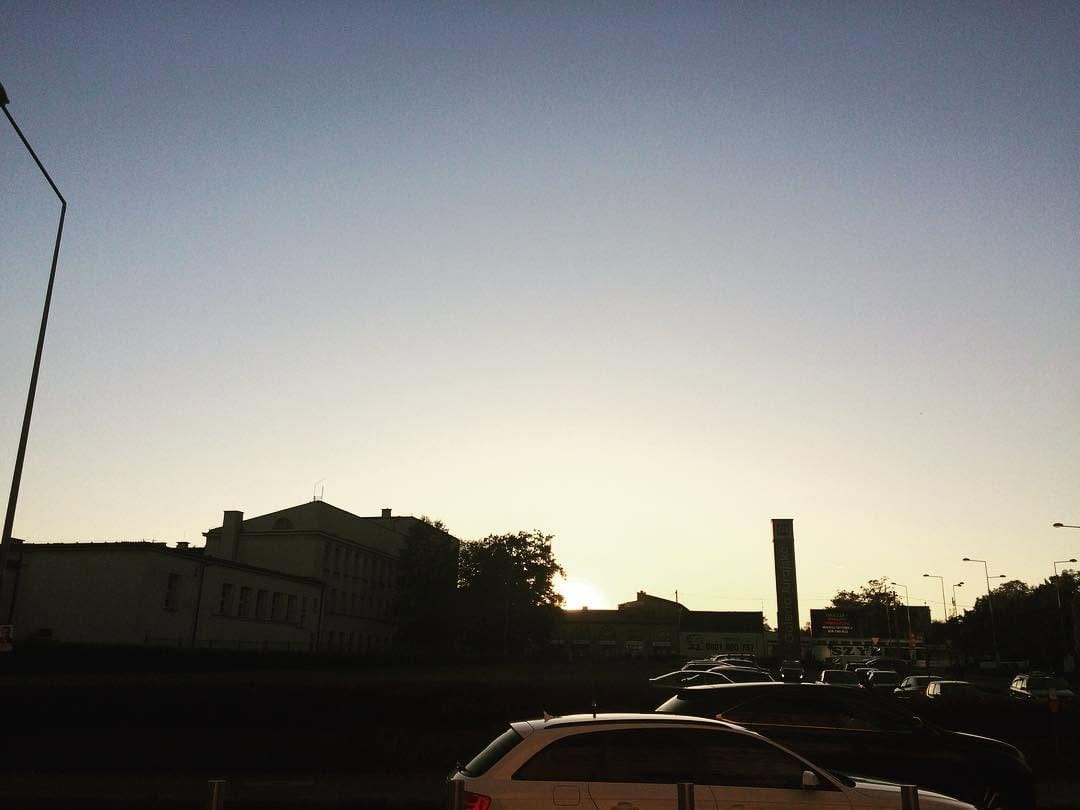 Post 5 by Victoria on Instagram (carousel)