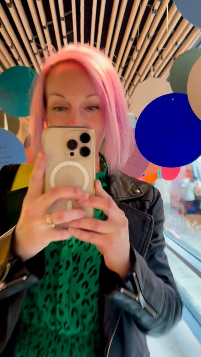 Post 2 by Emma Holmes on Instagram (video)