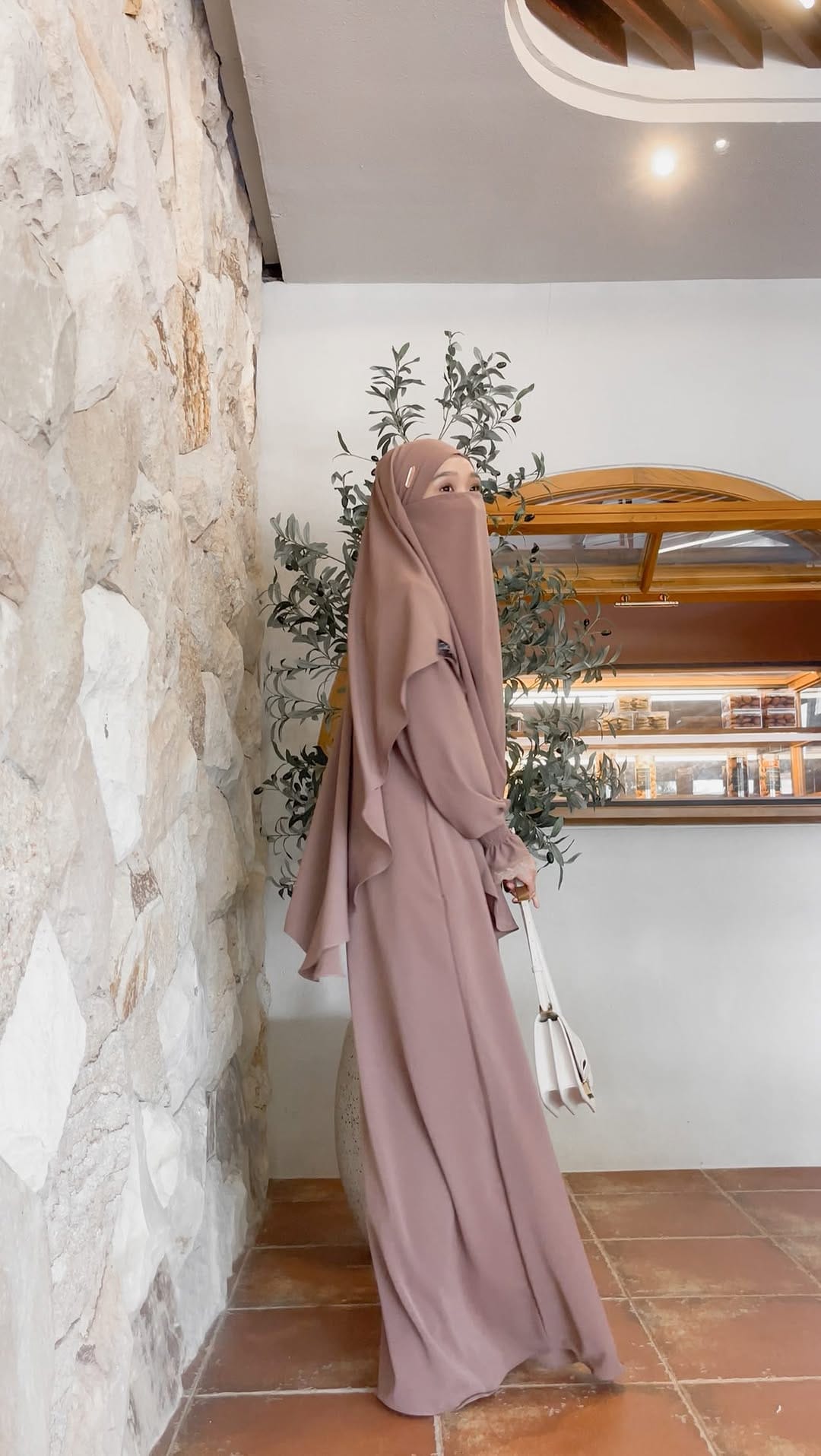 Post 6 by Victoria Nurvita on Instagram (video)