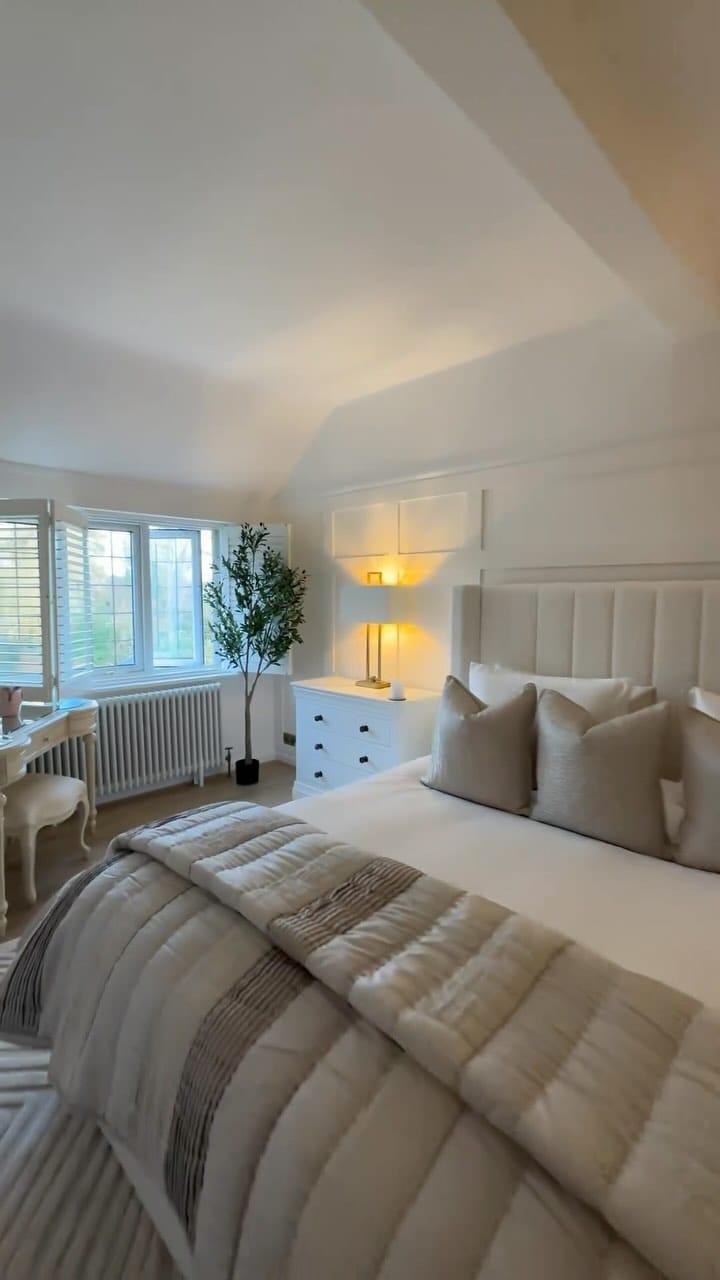 Post 6 by Top Furniture UK  🏠 🌸 on Instagram (video)