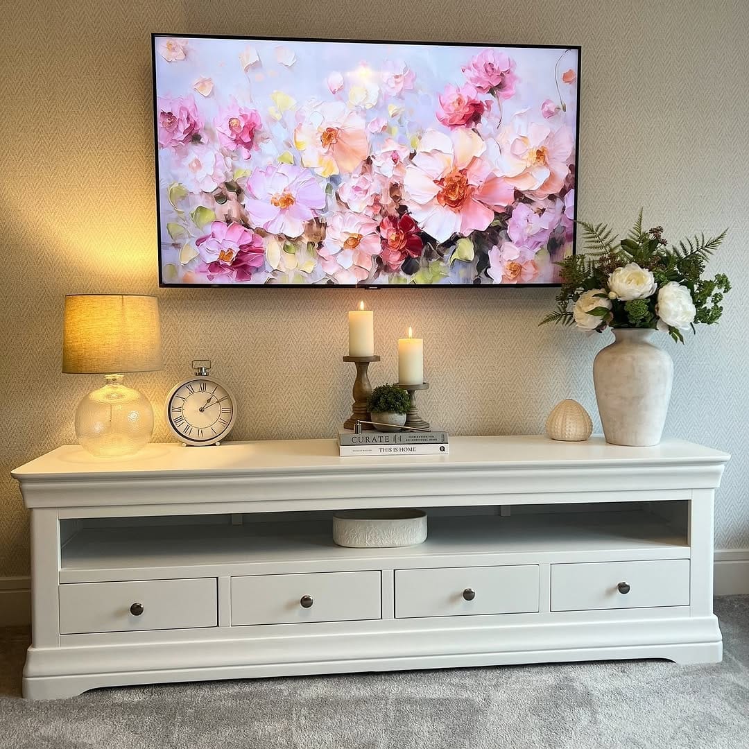 Post 10 by Top Furniture UK  🏠 🌸 on Instagram (image)