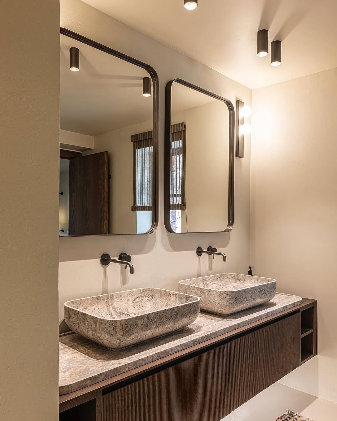 Post 4 by Alessia Mainardi Interiors on Instagram (image)