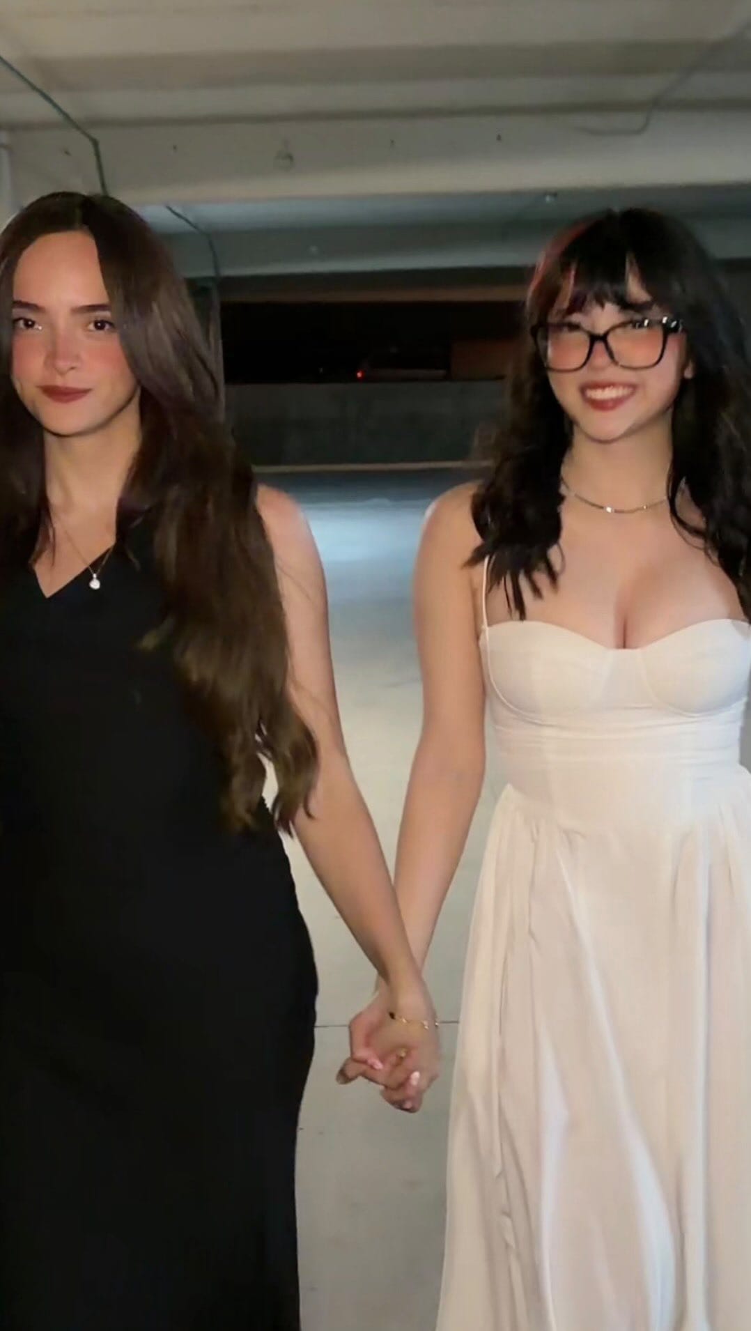 Post 4 by vicky on Instagram (video)