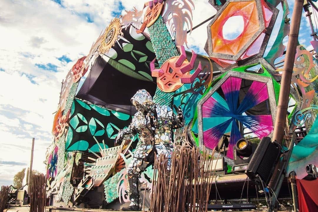 Post 1 by earthcore on Instagram (image)