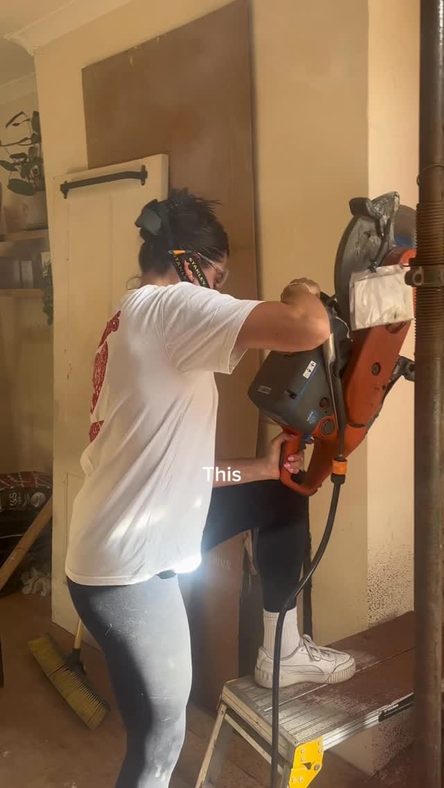 Post 4 by Ellie & Lawrence | Victorian House Renovation on Instagram (video)