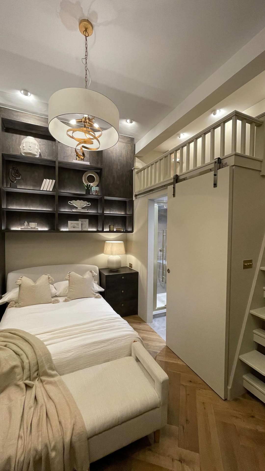 Post 10 by Bita Motte Interiors on Instagram (video)