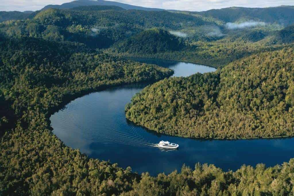 Post 3 by Tasmania.com on Instagram (carousel)