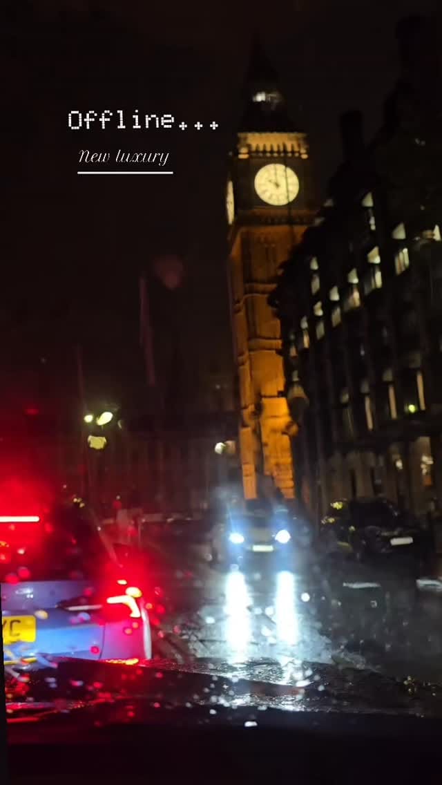 Post 7 by Julia Baydyk on Instagram (video)